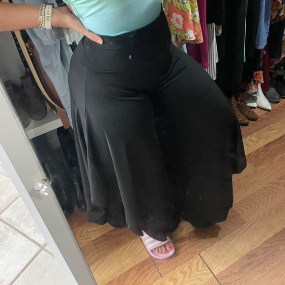 Solid Black High Waisted Stretchy Wide Leg Ruffle Pants - Picture 4 of 6